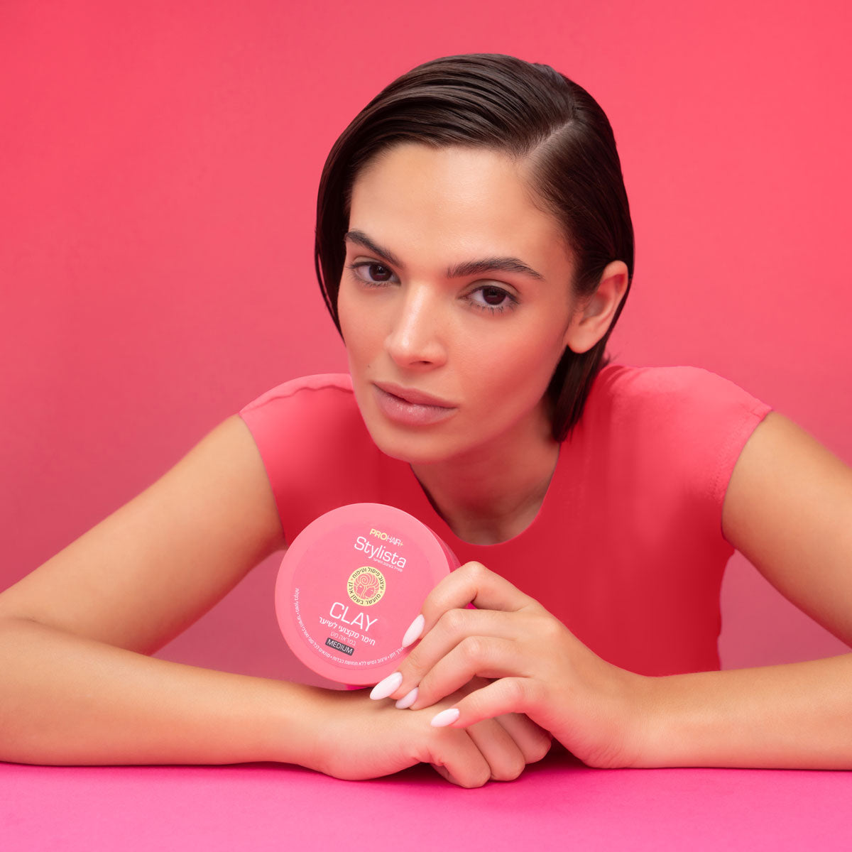 חימר לעיצוב במראה מט